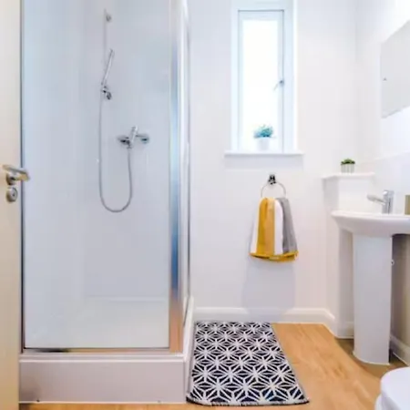 3 Bedroom Mcr Dens Casa vacanze *