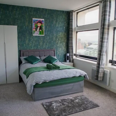 Apartment Centre Apartment, Skyline View *