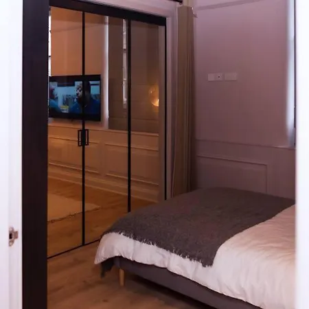 Luxurious Stunning 2bedroom *