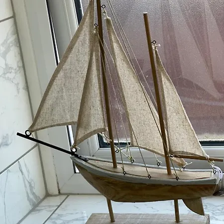 2 Bedroom Flat Close To City, Stadium And Coop Arena Appartement *