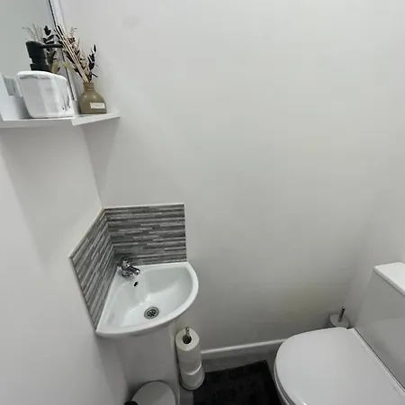 2 Bedroom Flat Close To City, Stadium And Coop Arena Appartement Manchester