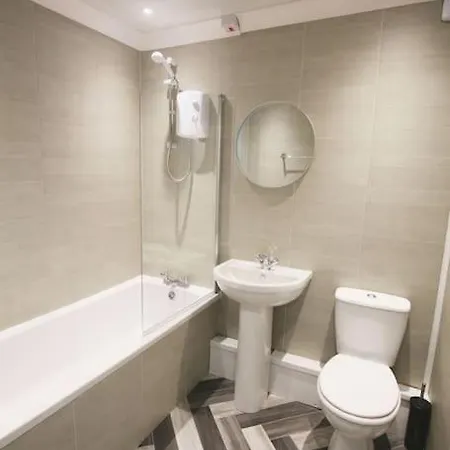 Entire 2 Bed In *