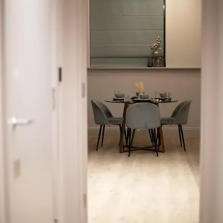 Bella Ruiz City Centre *