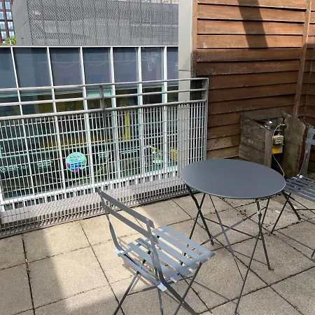 Mordern In Center Apartamento *