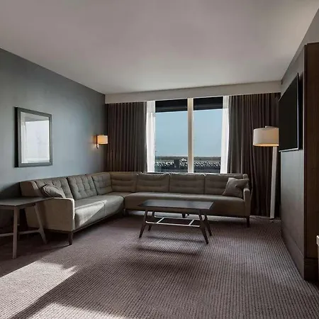 Radisson Blu Manchester. Airport 4*
