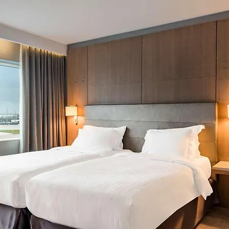 Radisson Blu Manchester. Airport 4*