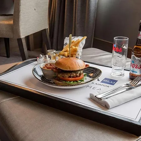 Hotel Radisson Blu Manchester. Airport Manchester