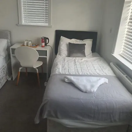 Elsham Gardens - Shared Facilities ゲストハウス *