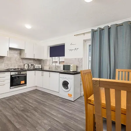 펜션 Spacious Three-bedroom House By Real Lush Properties In Plant Hill House 맨체스터