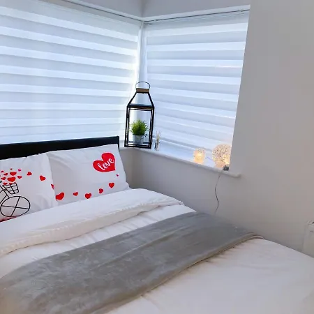 Royal At Coop Live Etihad, Sports Bed & Breakfast Manchester