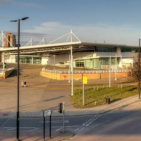 Royal At Coop Live Etihad, Sports 3* מנצ'סטר