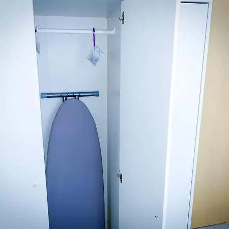 Royal At Coop Live Etihad, Sports Bed & Breakfast 3*