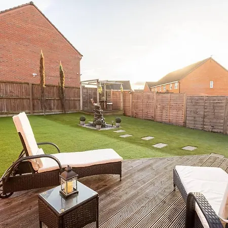 Beautifully Designed 3 Bed House - In Manchester