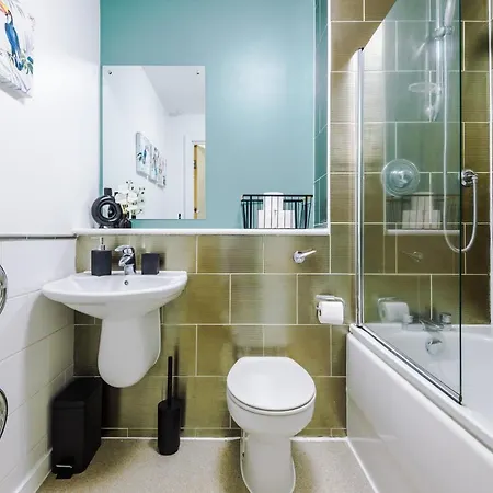 Mcr Near Ao Arena, Parking Available Nearby Appartement