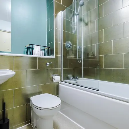 Mcr Near Ao Arena, Parking Available Nearby Appartement *