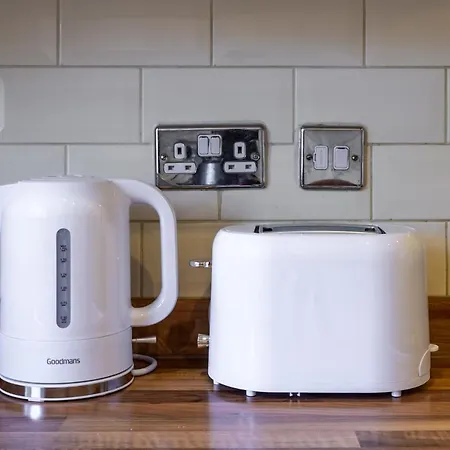 Serviced Northernnightzzz - The Gardens