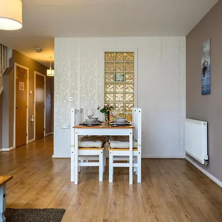 Serviced Northernnightzzz - The Gardens