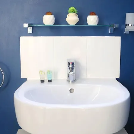 בית נופש Luxurious Townhouse In *