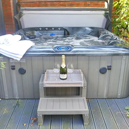 Luxurious Townhouse In מנצ'סטר