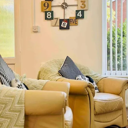 Cozy Off Famous Wilmslow Road * Manchester