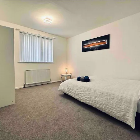 Cozy Off Famous Wilmslow Road