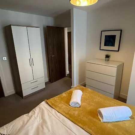 شقة Stunning Centre Apartment! Ideal For Small Groups *