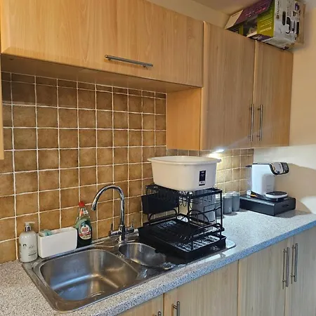 Waterfront, Ethihad Stadium Apartament