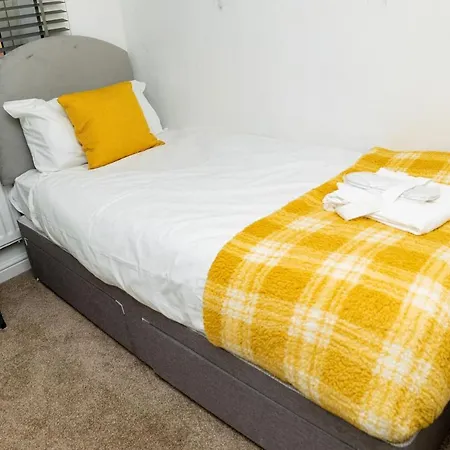 Appartement Dynasty - Alison Kelly Close Manchester