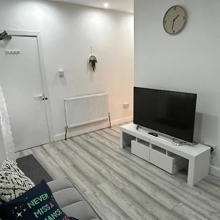 In Style: 1-bed Oasis مانشستر