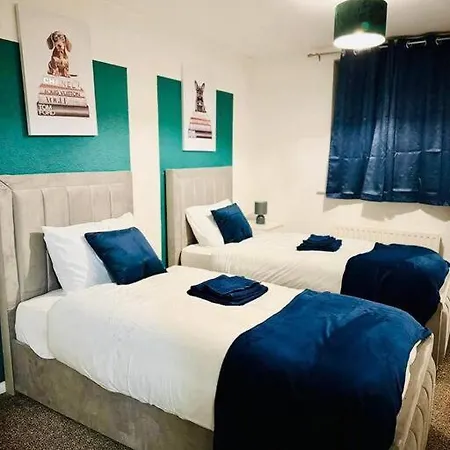Beautiful House Sleeps 6 - Ferienhaus Manchester