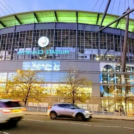 Casa de Férias New Build Haven - Close To Centre - Etihad *