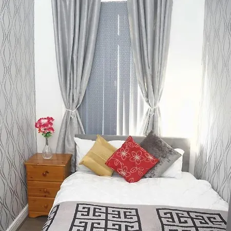 Cheadle House Holidays