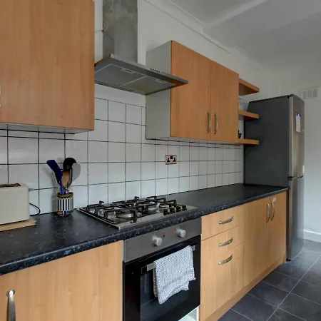 Pass The Keys Colourful Sleeps 6