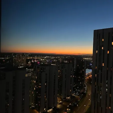Apartment Luxury Near Media Manchester