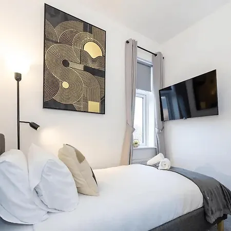 Stunning 4bd House With Patio In Fallowfield マンチェスター