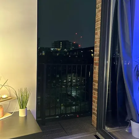 Modern 1-bed Duplex+balcony