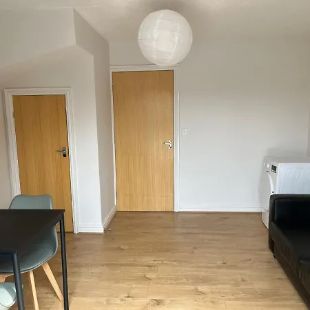 Lejlighed Cozy House With Free Parking