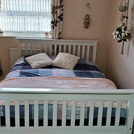 2bedroom Away From Manchester