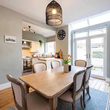 Guestready - Ideal In Chorlton *