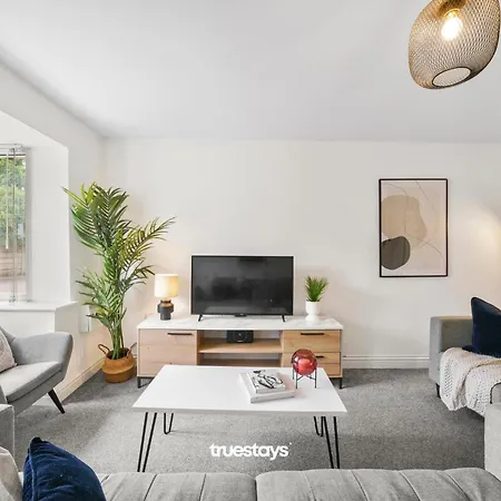Greaves House By Truestays - 3 Bedroom House In Failsworth, Nyaraló *