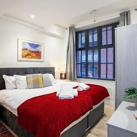 Apartment Super 2 Bed Close To Victoria Station *