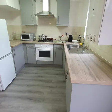 Lovely 3 Bedroom House * Manchester