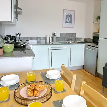 Pass The Keys Former Mill Complex Flat With Balcony Ancoats Apartment *