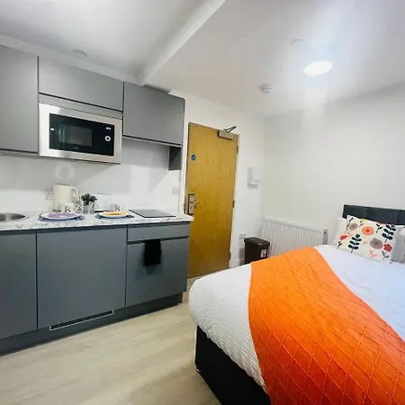 דירה Artistic Studio In Stretford מנצ'סטר
