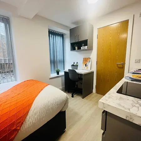 Artistic Studio In Stretford מנצ'סטר