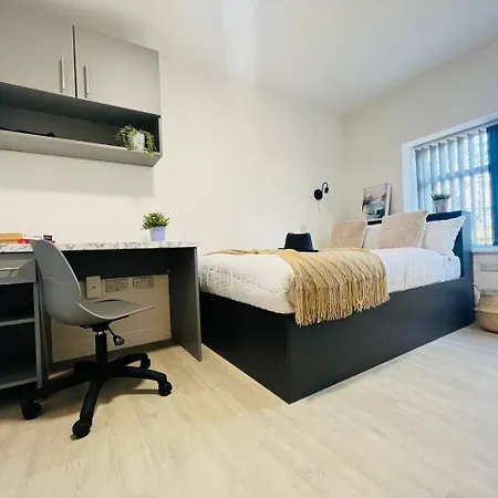 Brand New Modern Studio In マンチェスター
