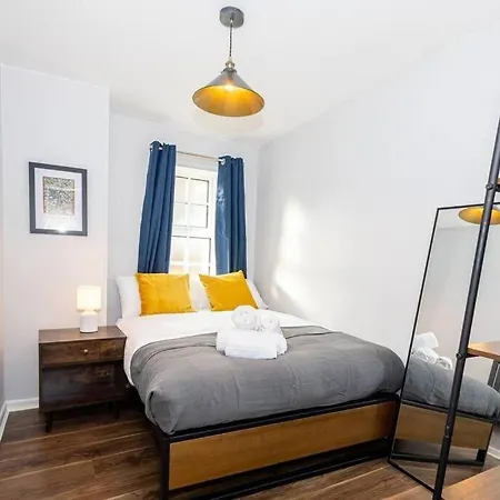 Free Parking - Deansgate 4*