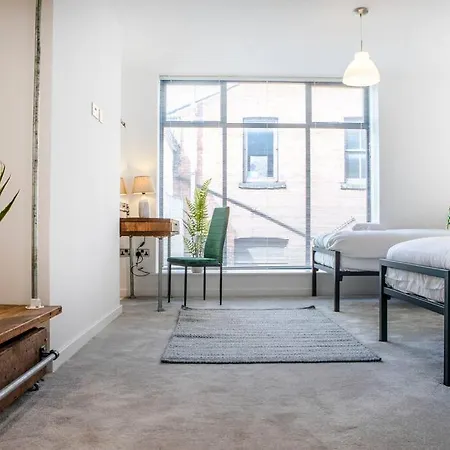 Townhouse With Roof Terrace * Manchester