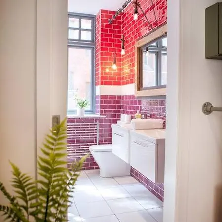 Townhouse With Roof Terrace Hébergement de vacances Manchester