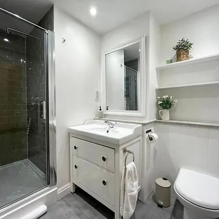 Stunning City Centre Loft, 2 Bed 2 Bath بيت للعطل